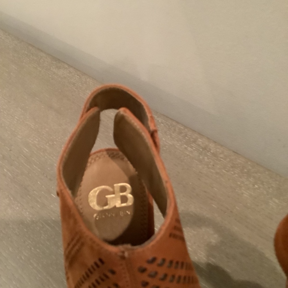 Gianni Bini Open Toe Bootie - image 2